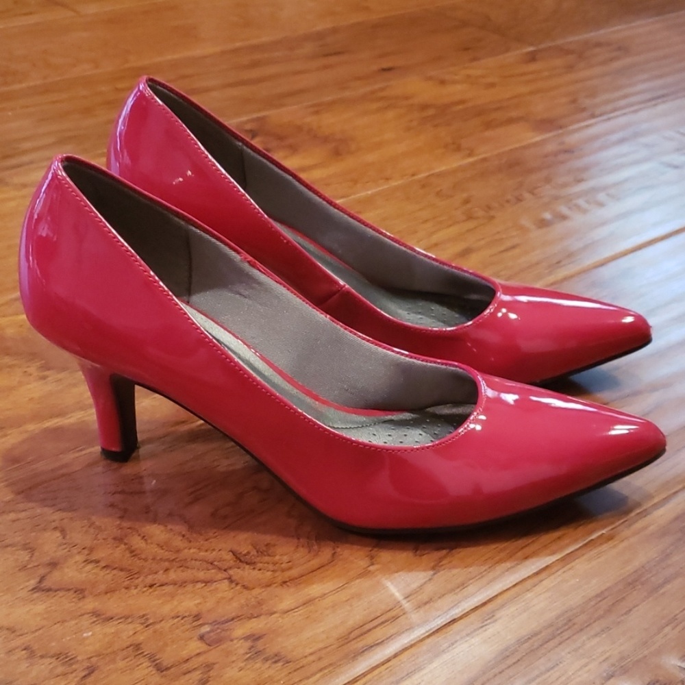 Lifestride red heels